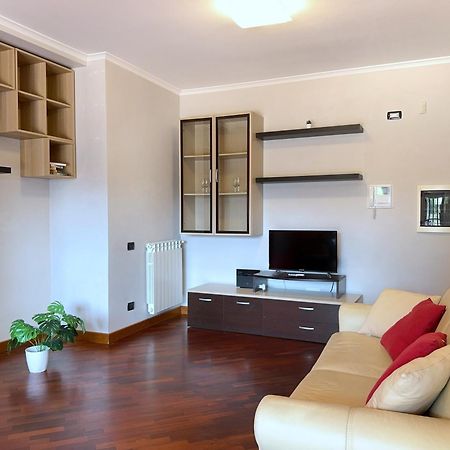 Sun Nest Apartment - Terrace & Garage Fiumicino Buitenkant foto