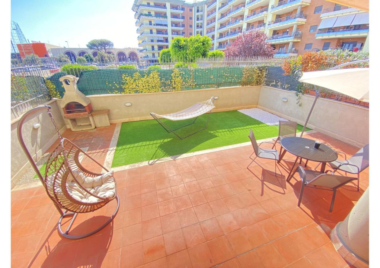 Sun Nest Apartment - Terrace & Garage Fiumicino Buitenkant foto